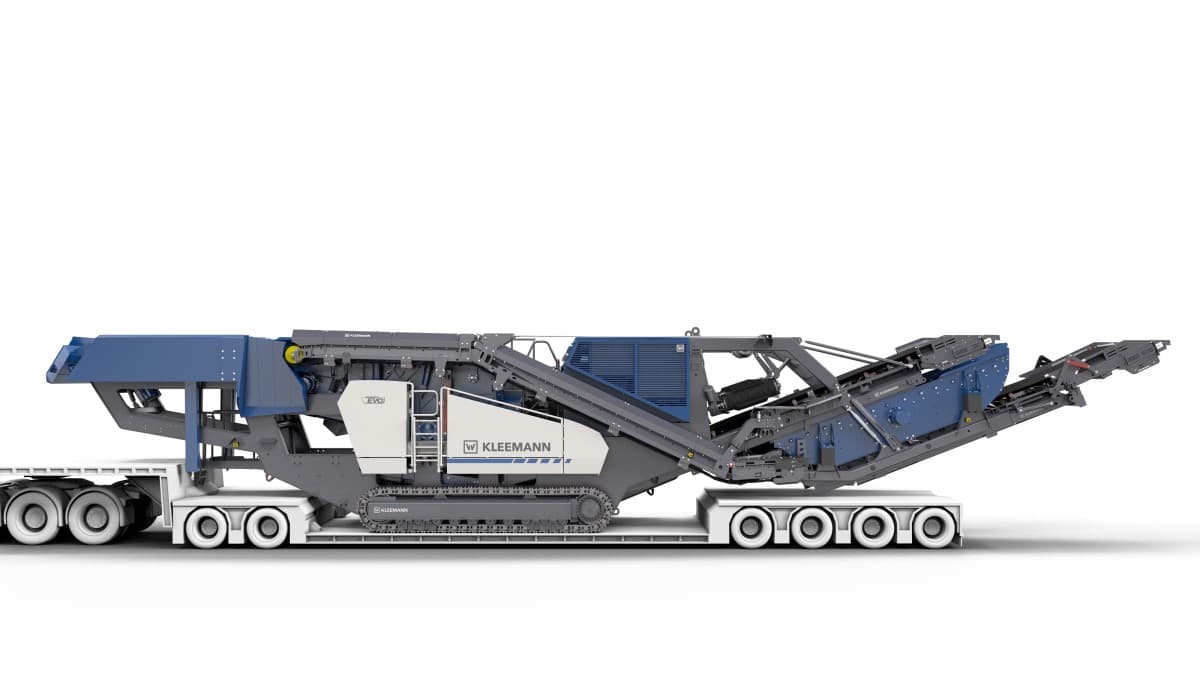 The Kleemann MOBIREX MR 110 EVO2 is a mobile impact crusher featuring a heavy-duty tracked undercarriage, high-throughput impact crushing rotor, and integrated screening/return conveyor system, engineered for efficient primary and secondary crushing in recycling and natural stone applications.